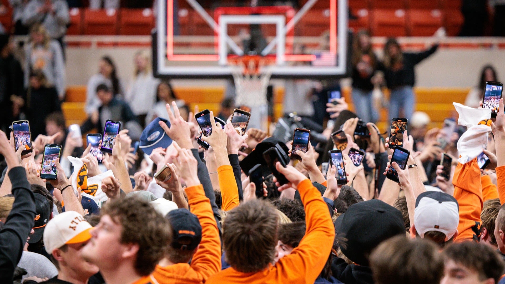Big 12 investigating Oklahoma State for 'inappropriate chants' during ...