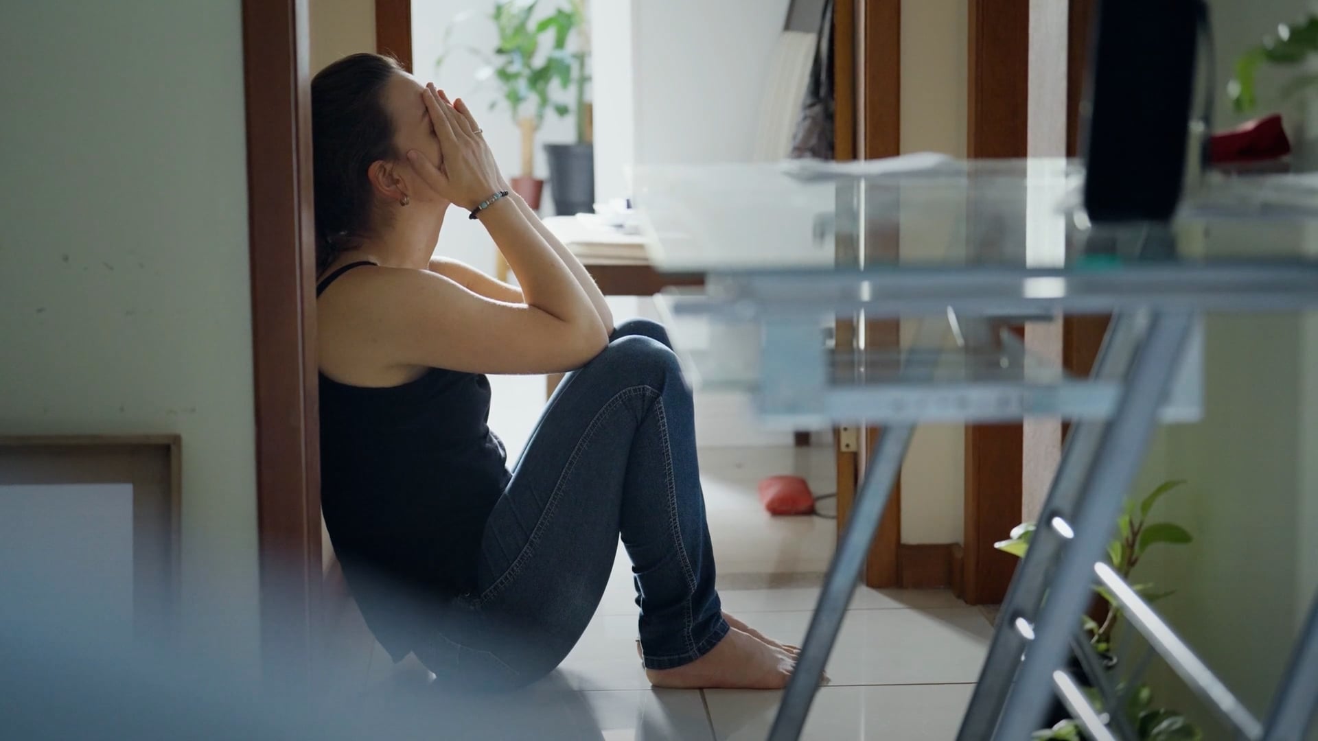 ¿Por qué las mujeres tienen un mayor riesgo de depresión y ansiedad?