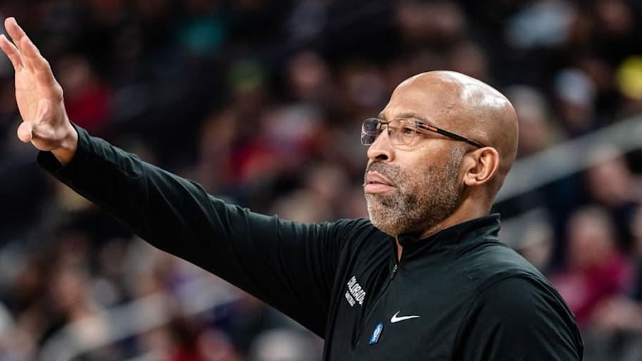 Why Rick Ray hasn't ditched relationships in college basketball's most ...