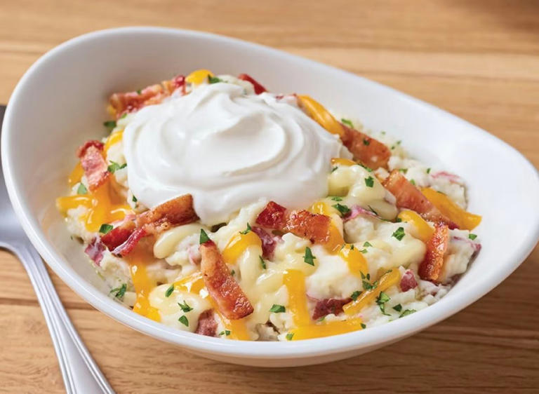 7 chain restaurants serving the most loaded baked and mashed potatoes