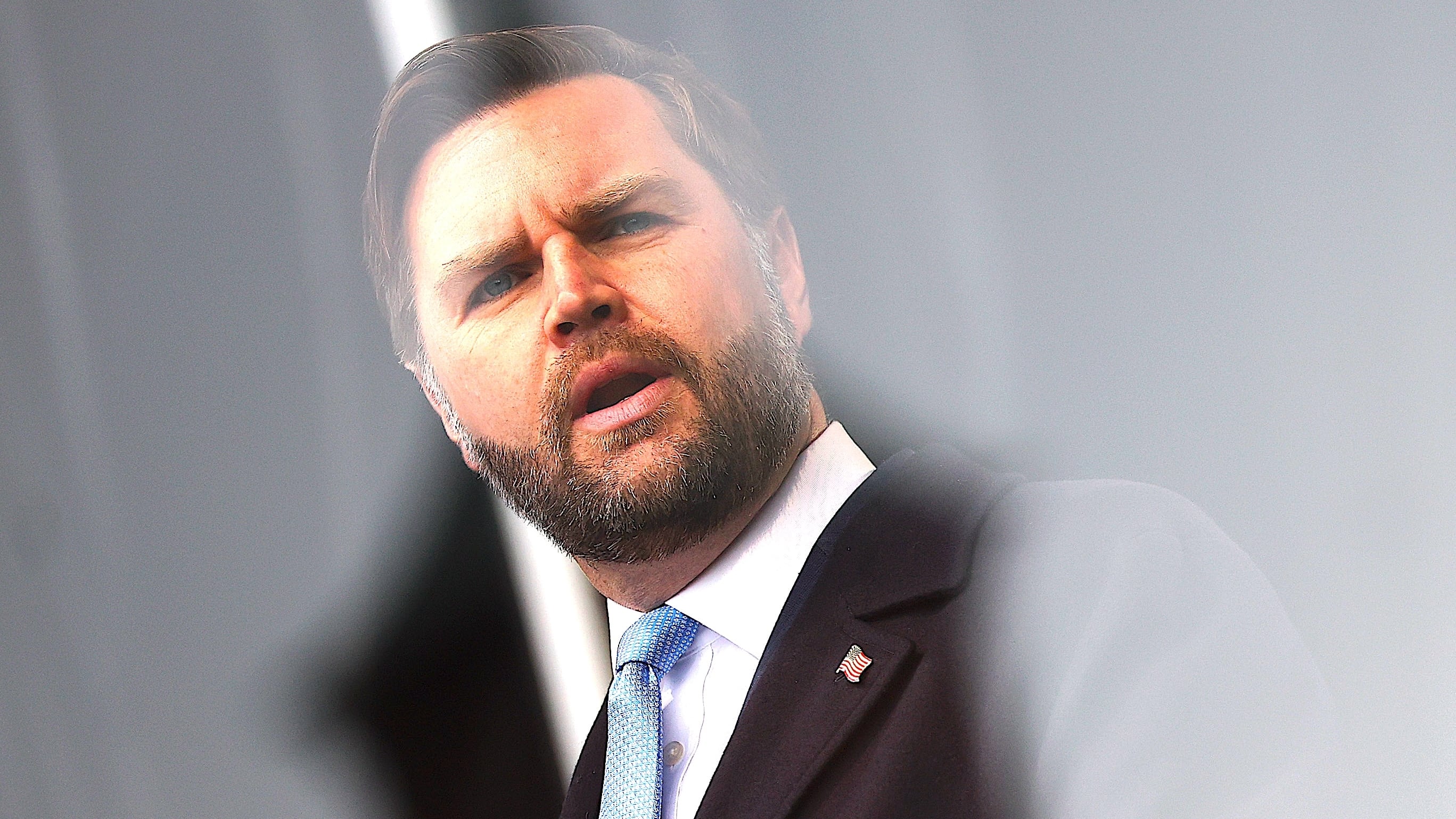 Vance scrambles to explain why he was left out of major Mar-a-Lago operation<br><br>