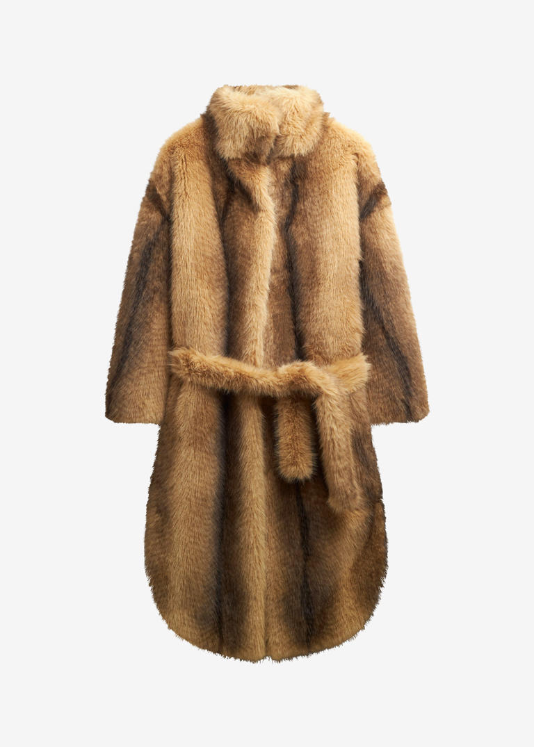 Dua Lipa's fabulous faux-fur coat streak gets better and better