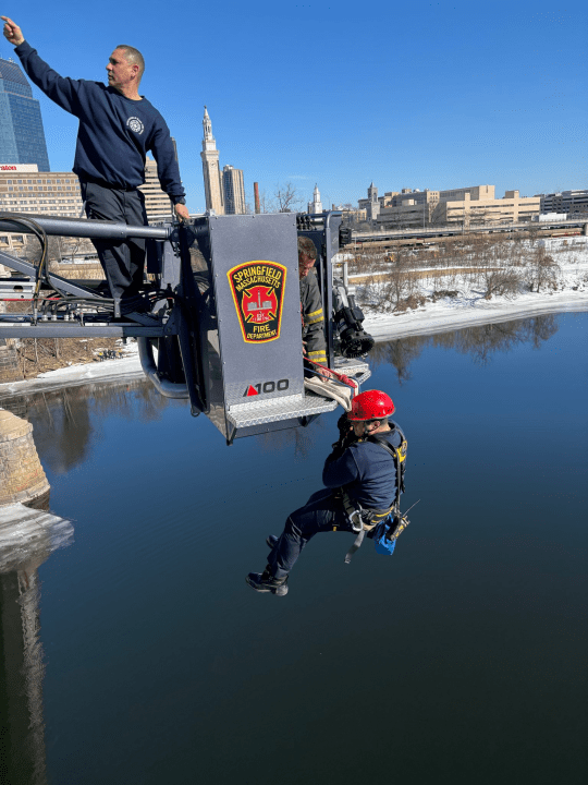 Person rescued after jumping into Connecticut River from Memorial ...