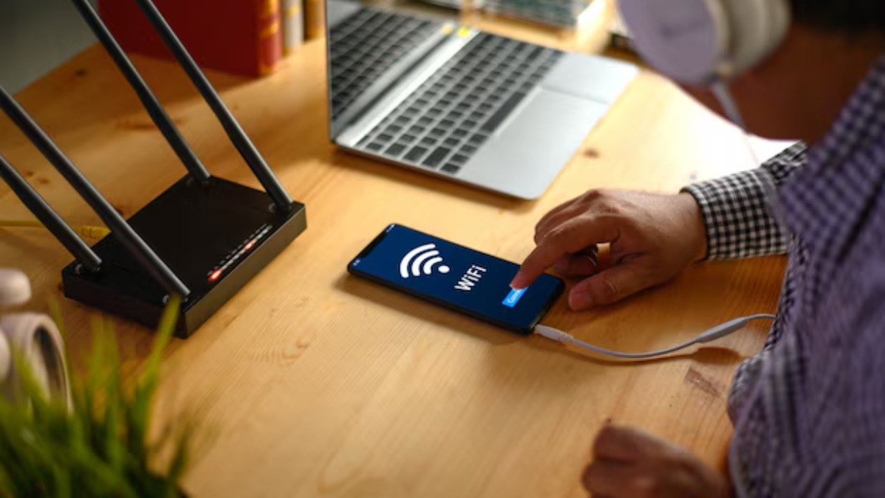 Researchers warn WiFi is quietly being turned into a mass surveillance ...