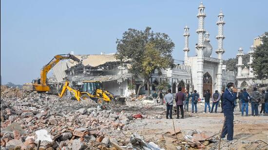 Delhi court reserves orders on bail plea of 3 in Turkman Gate violence