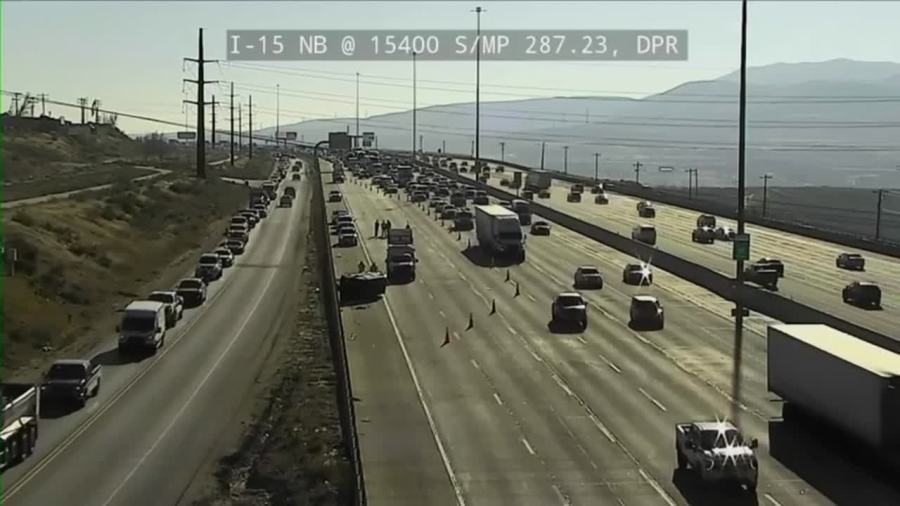 Traffic alert: One person in serious condition after rollover crash on I-15 in Draper<br><br>