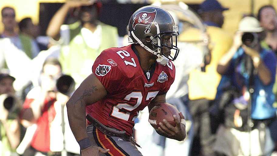 Wisconsin signs son of former Badgers RB and Super Bowl champion as ...