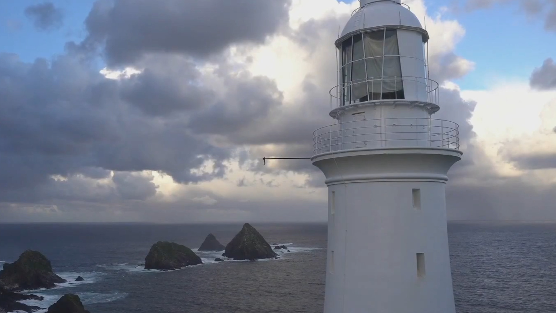 Last manned lighthouse in Australia is hiring