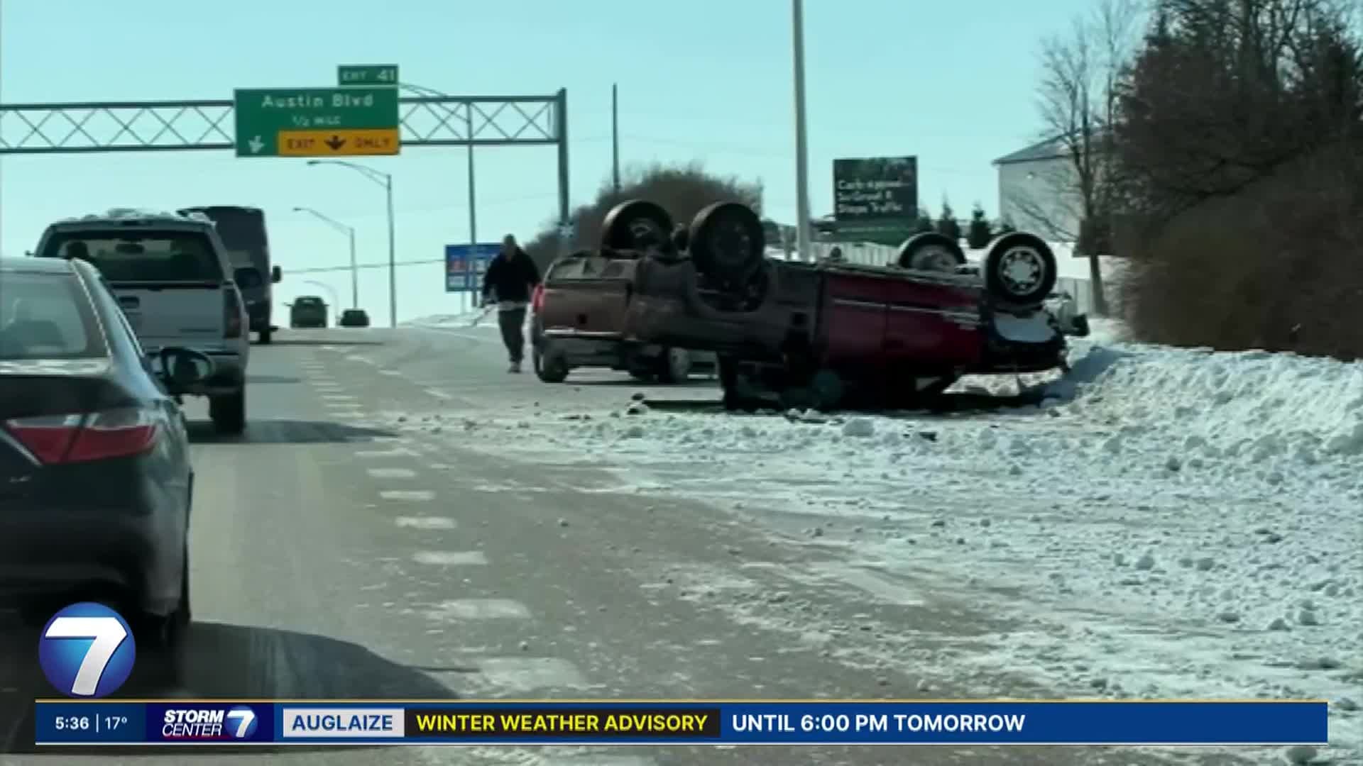 Man jumps in to help after truck loses control, flips on I-75
