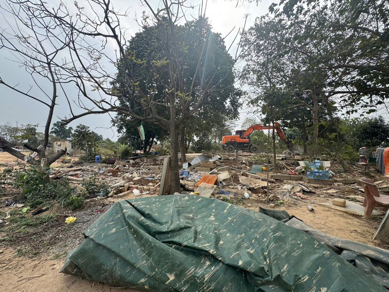 Hà Nội cưỡng chế 7 điểm tập kết cát, sỏi ven sông Hồng