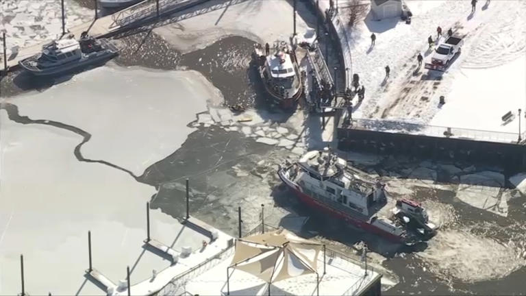 NJ firefighter dies after falling into icy Delaware River in Camden