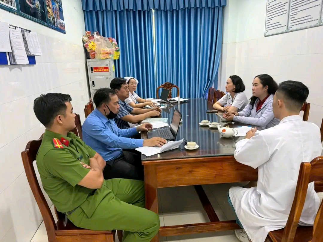 Tìm người thân của 1 trẻ sơ sinh bị bỏ rơi tại bệnh viện ở TPHCM