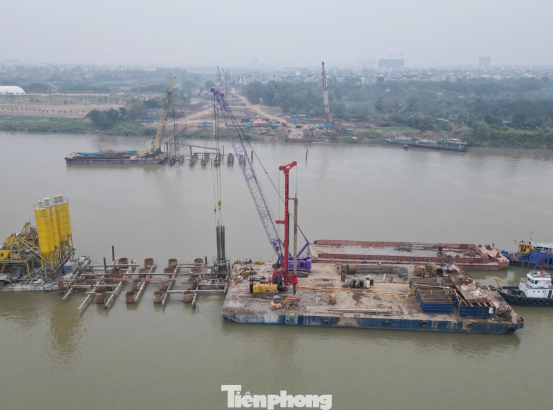 Cầu Trần Hưng Đạo gần 16.000 tỷ đồng thi công xuyên Tết, phấn đấu hoàn thành hạng mục cọc khoan nhồi
