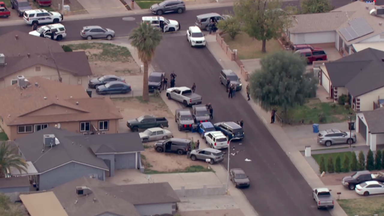 Woman hurt after shooting involving police officers in West Phoenix