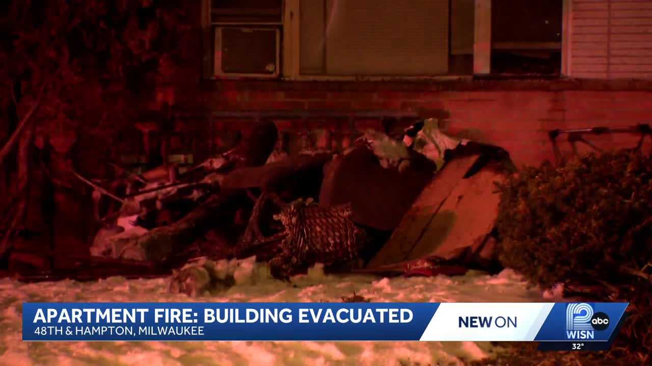 Fire forces apartment building evacuation in Milwaukee