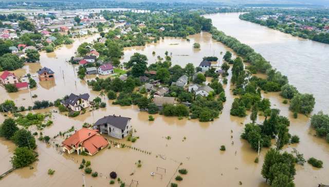 Over 100,000 people ordered to evacuate as catastrophic flooding threatens entire city: 