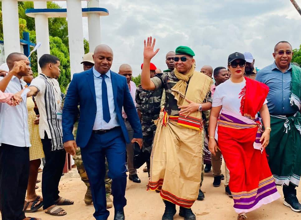 UNIVERSITÉ DE MAHAJANGA - Le colonel Randrianirina promet des réformes