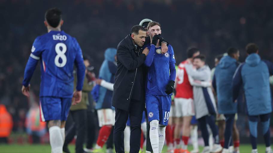 Rosenior is not interested in outside noise. | James Gill/Danehouse/Getty Images