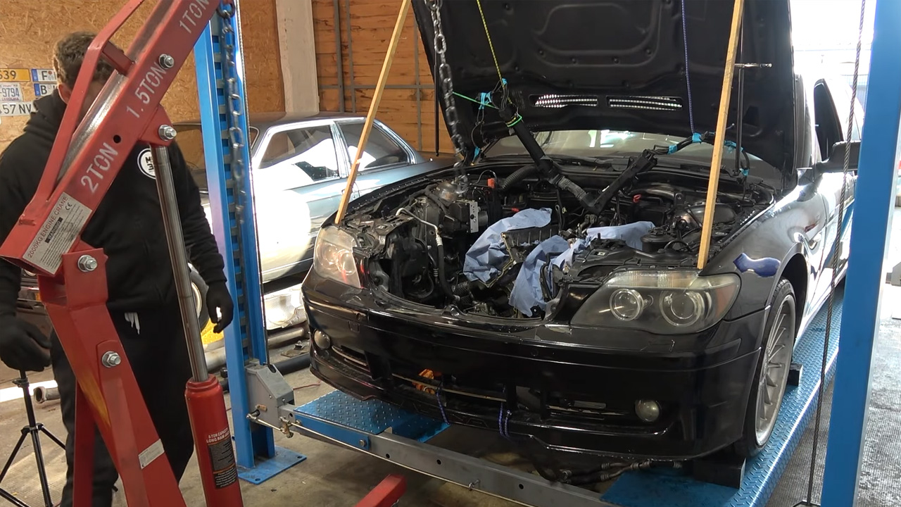 Discovering hidden cylinder damage in an Alpina engine