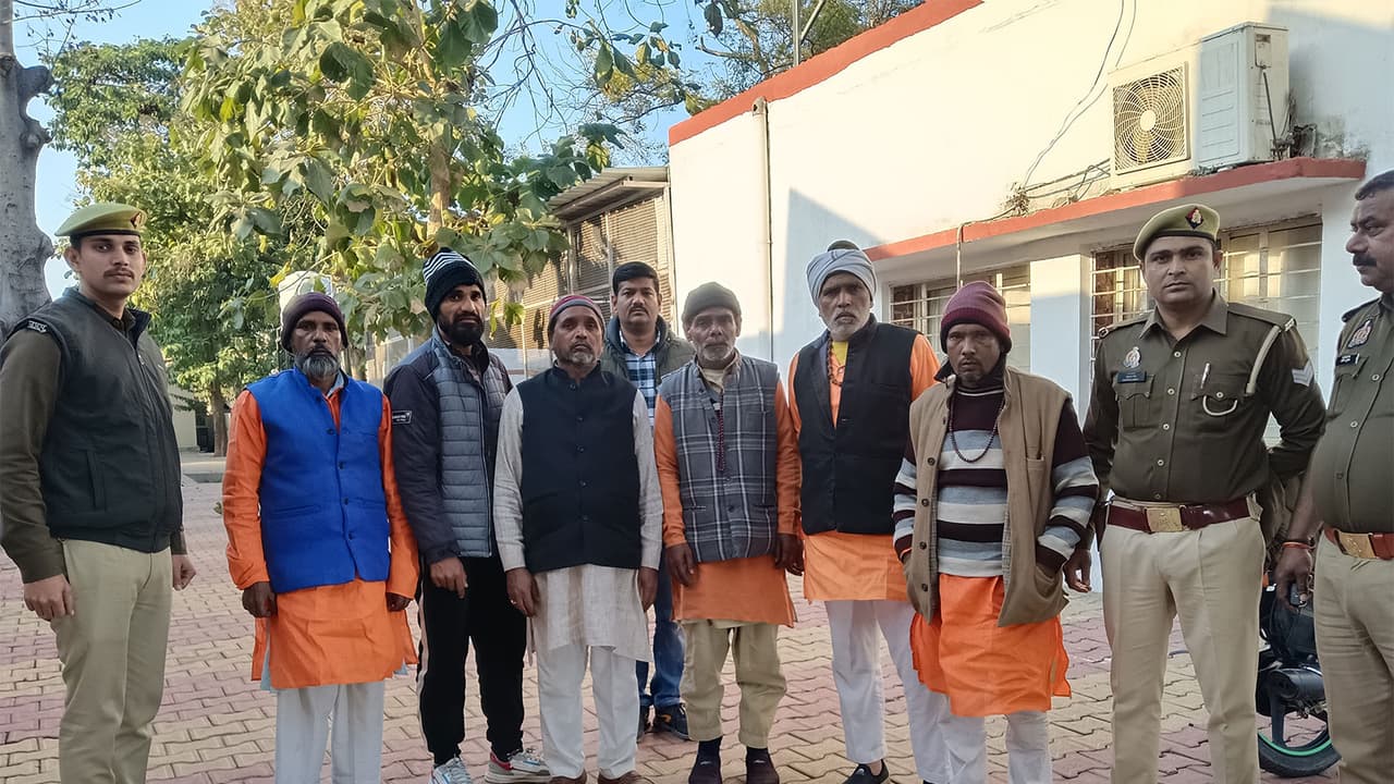 UP police busts 'fake baba' gang using Hindu attire to dupe people