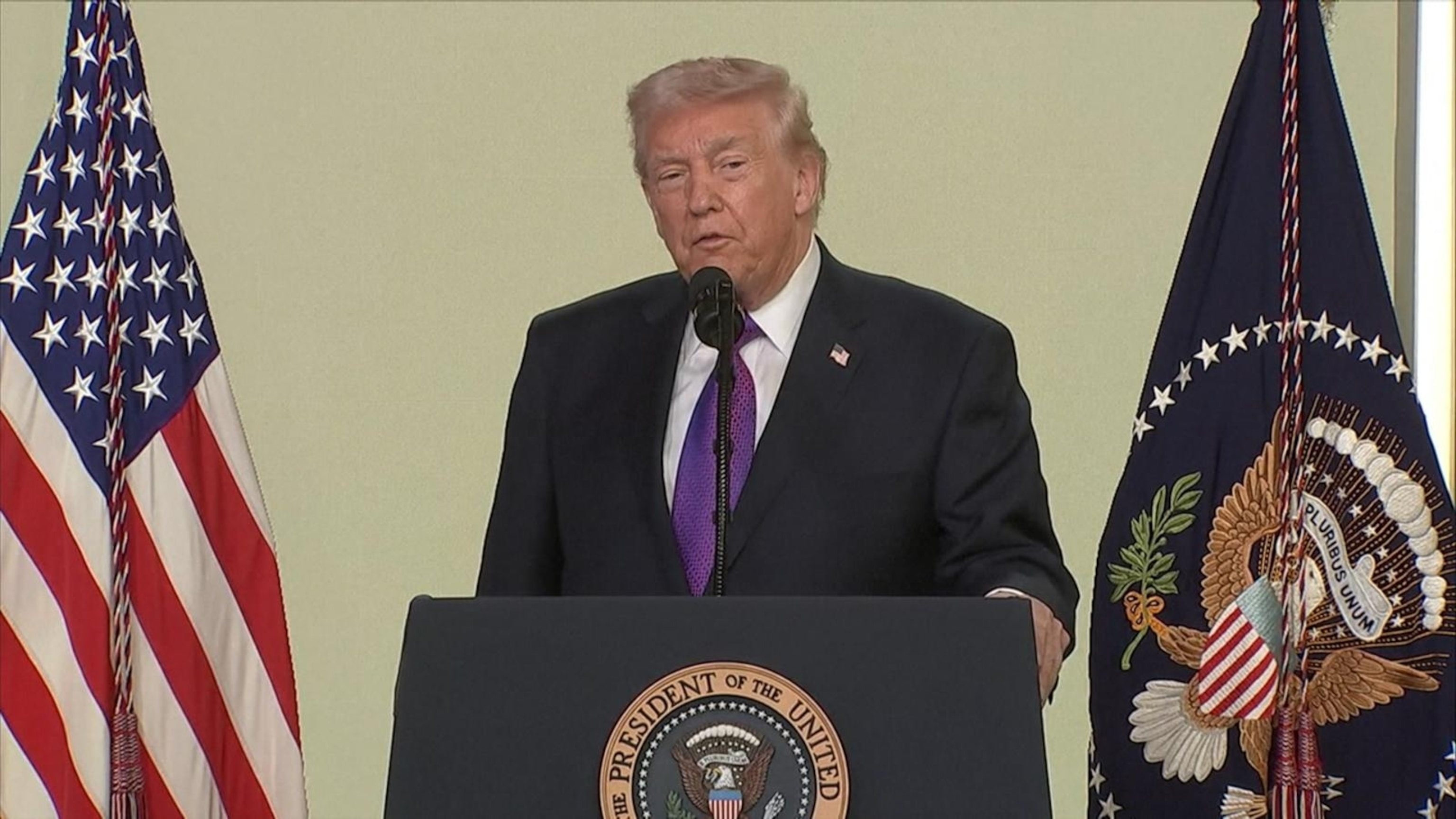 Trump unveils TrumpRx website connecting to lower-priced prescription drugs