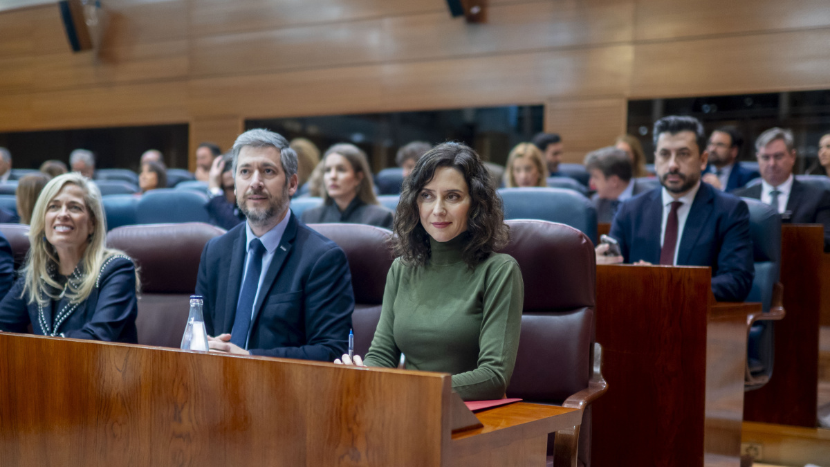 El PP de Ayuso prohíbe la entrada a familiares de víctimas en ...