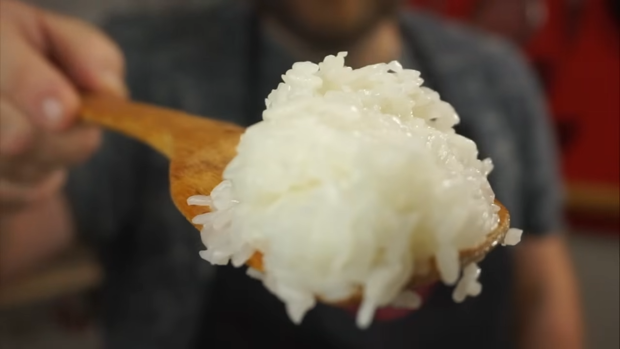 The quickest way to make perfect sushi rice