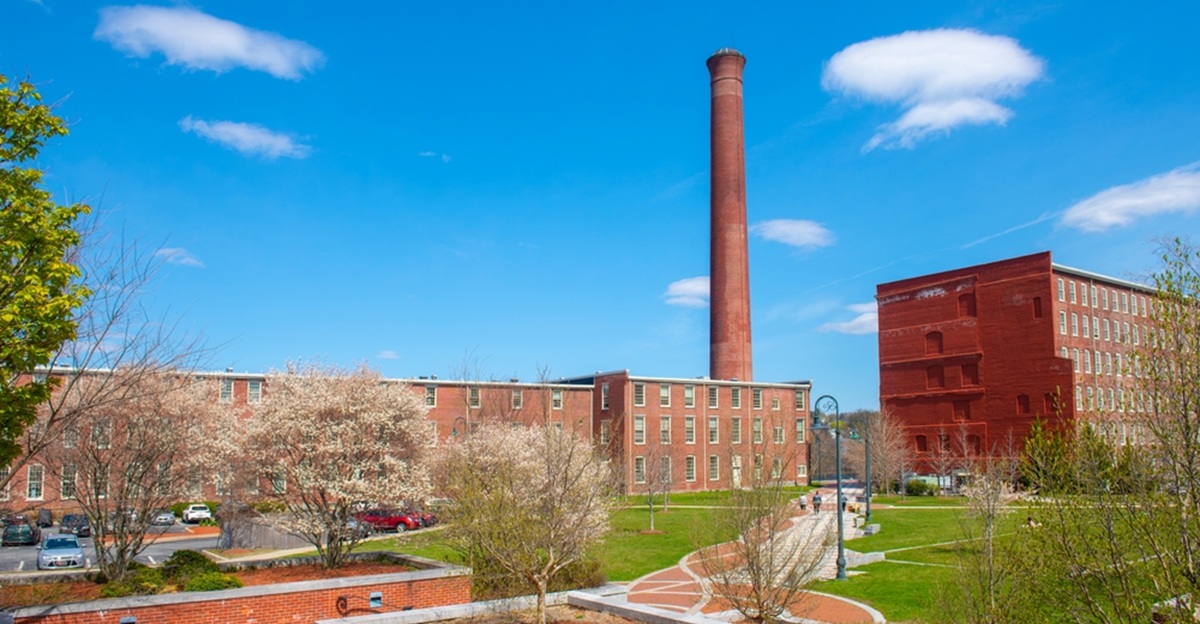 17 overlooked mill towns that feel like a weekend time capsule