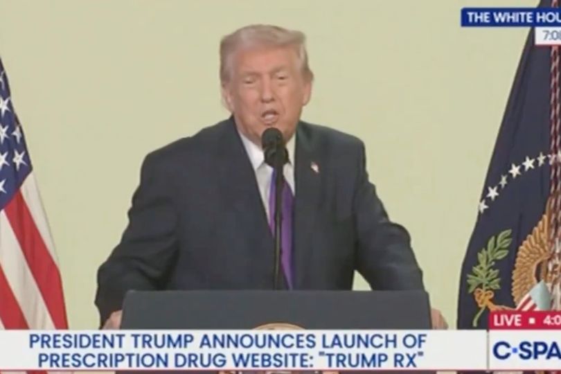 'Idiot' Donald Trump ridiculed as he makes huge math error live on air