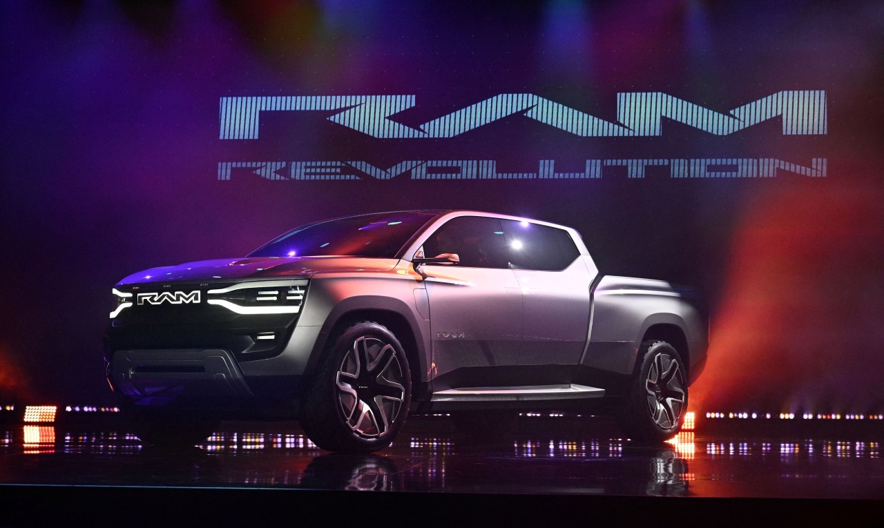 Jeep maker Stellantis books $26 billion charges in EV reset<br>