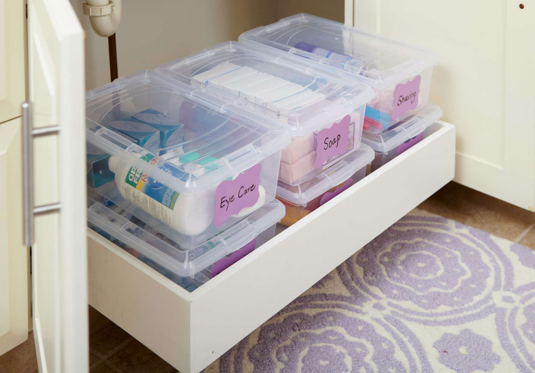 10 smart things a professional organizer always labels at home