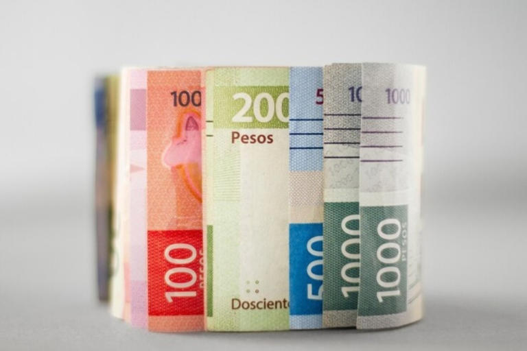 Banxico mantiene tasa de interés en 7%; aplaza meta de inflación