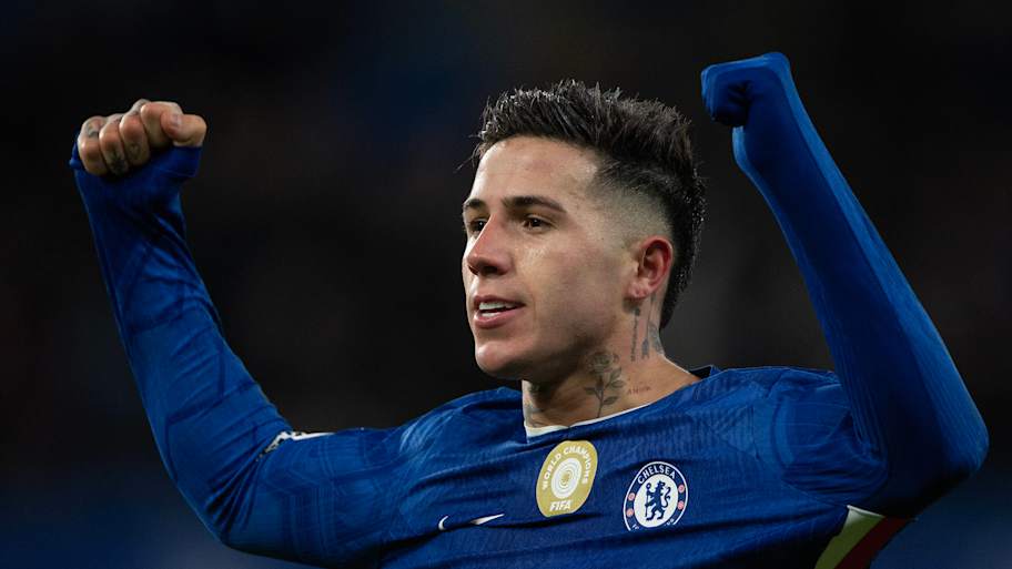 «Lo siento», responde Enzo Fernández al atrevido comentario de Jamie Carragher sobre el Chelsea.