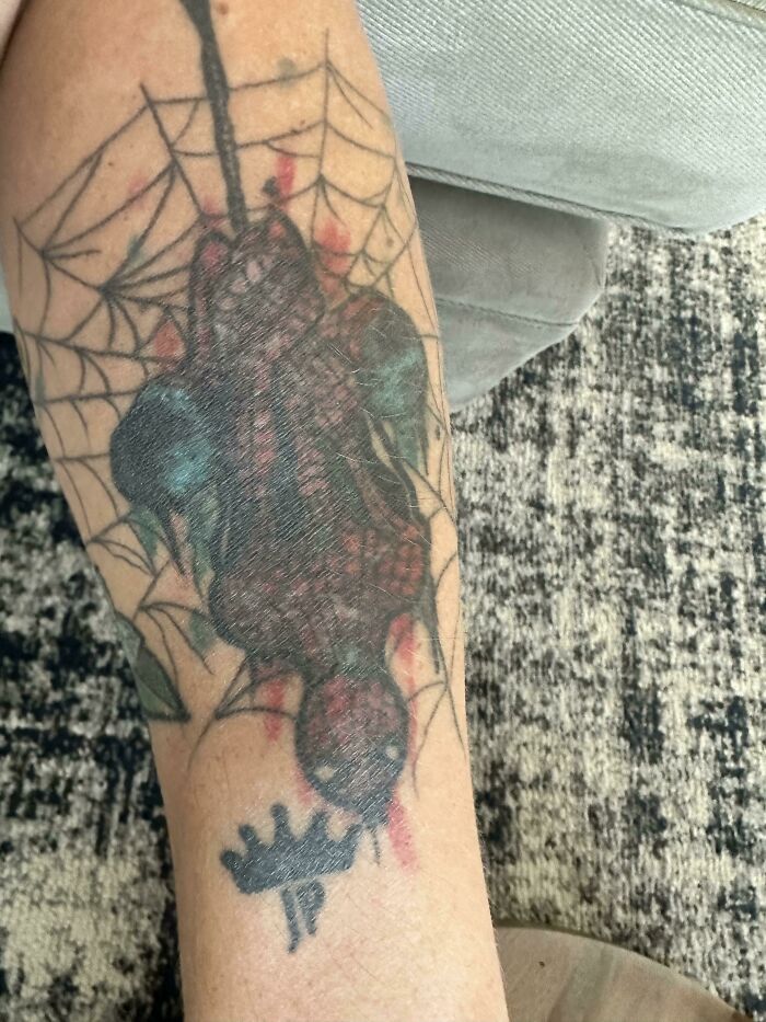 “Can’t Believe Someone Did This On Purpose”: 55 Times People Inked Permanent Mistakes