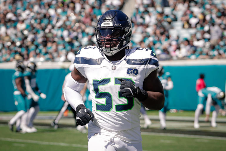 Raiders could upgrade pass rush by signing Seahawks free-agent EDGE