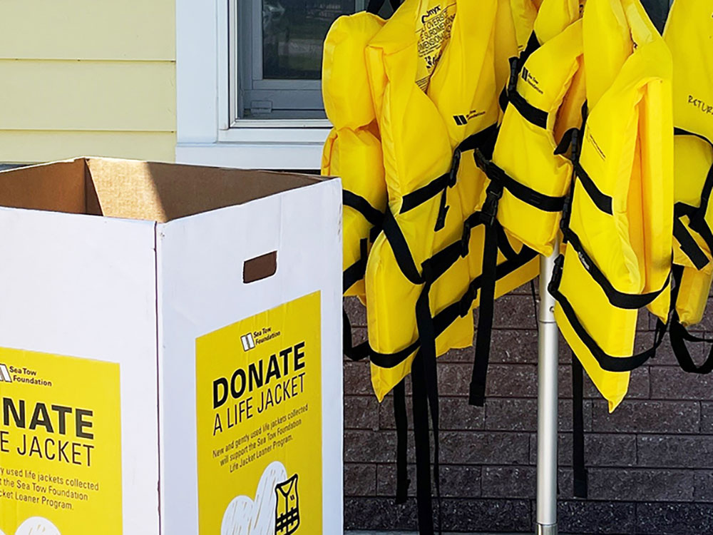Apply now: Get free life jackets to loan to your boating community