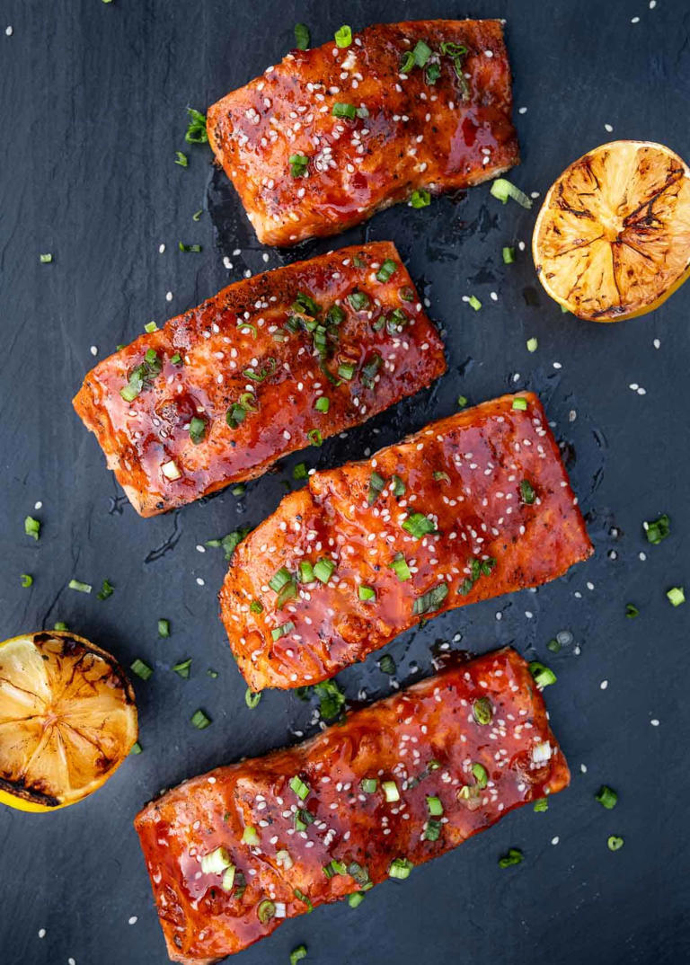 Grilled salmon with gochujang sauce glaze