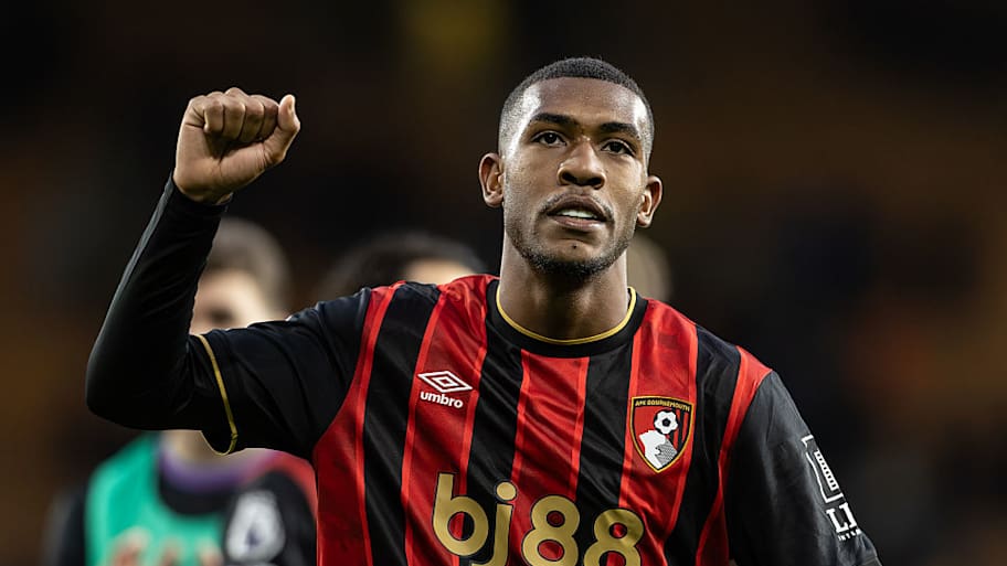 Hay mucha emoción en torno a Rayan. | Andrew Kearns/CameraSport/Getty Images