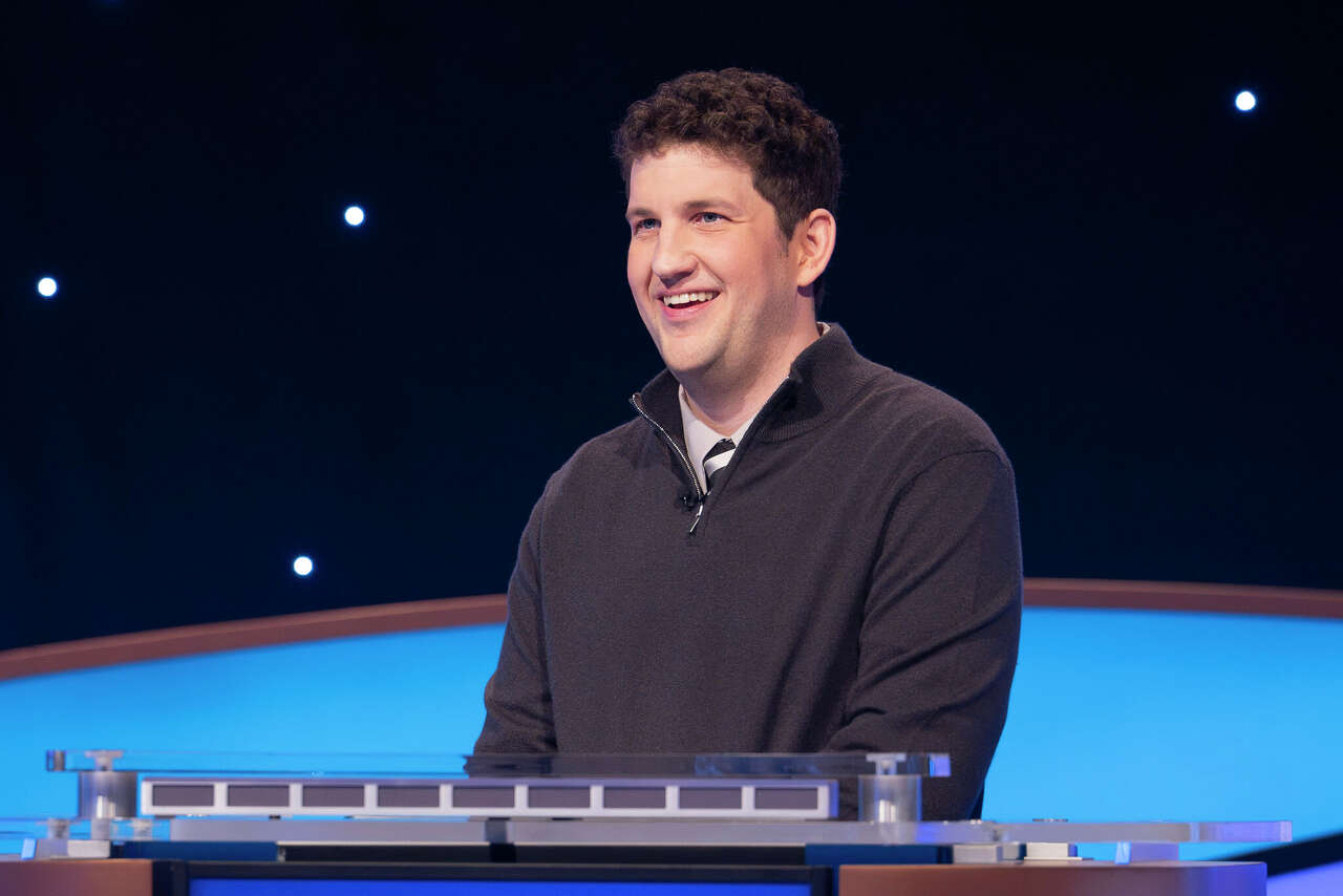 Yale alumnus Matt Amodio makes semifinals of 'Jeopardy! Invitational ...