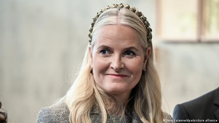 Norway Crown Princess apologizes to royals for Epstein ties<br><br>