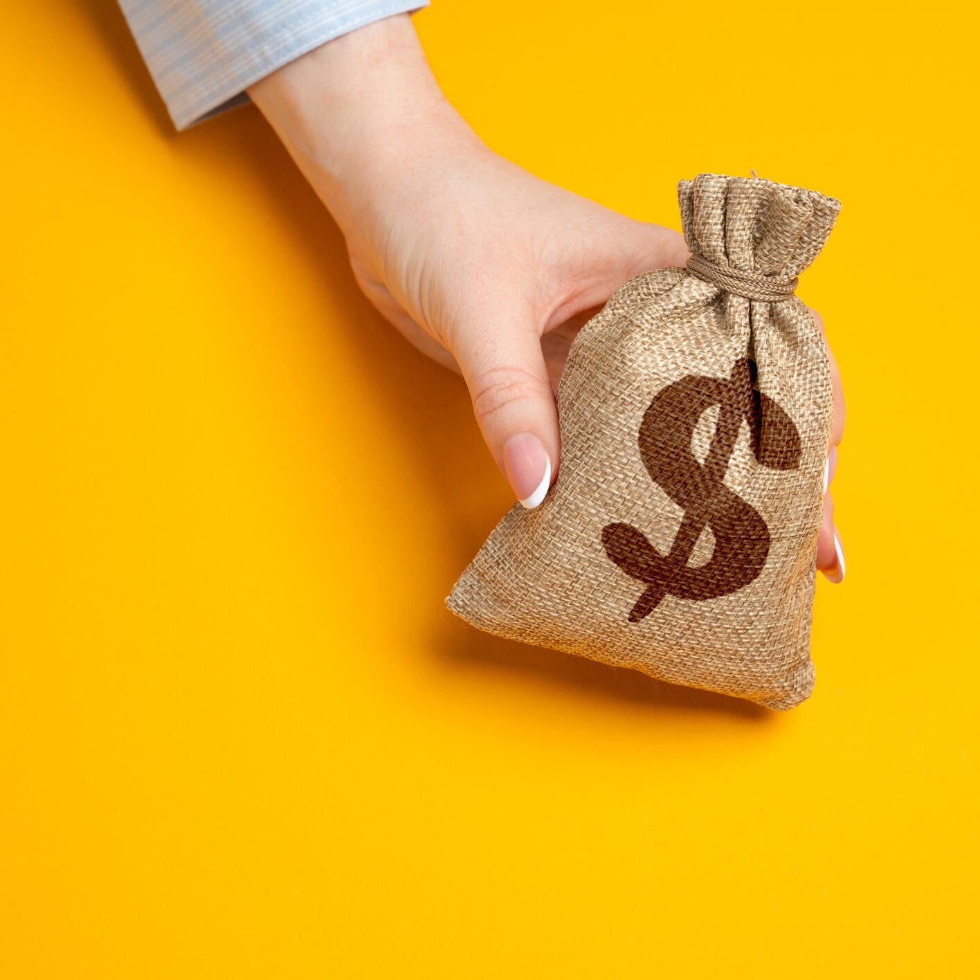 How much interest will a $10,000 money market account earn in 2026 (and ...