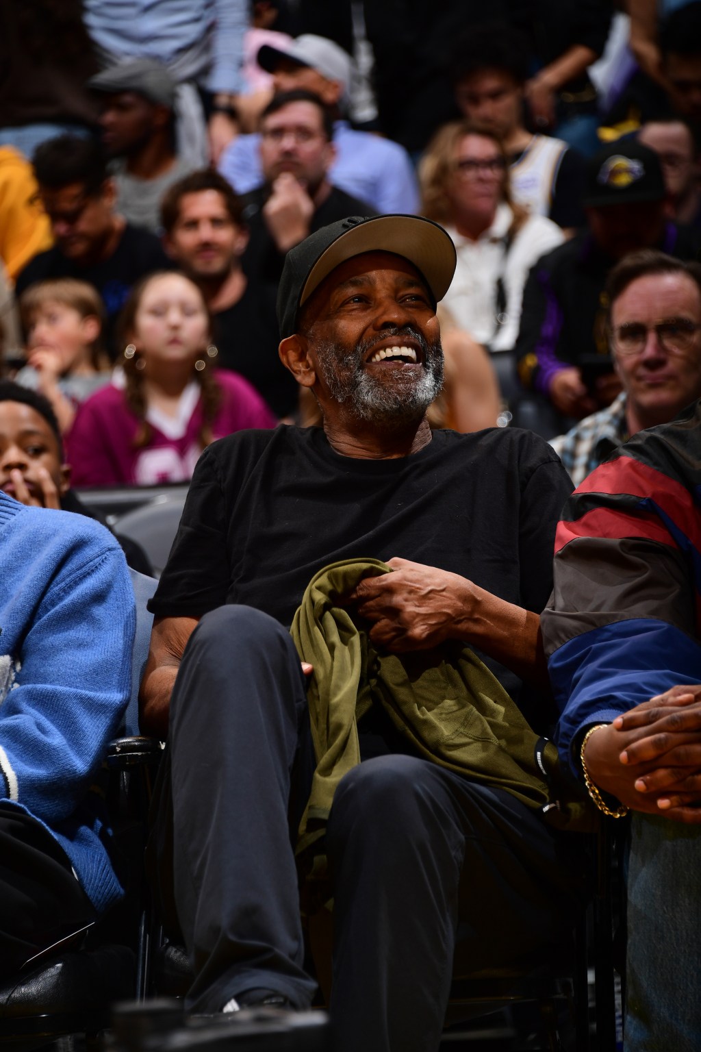 Denzel Washington cozies up to LeBron James ahead of Lakers game