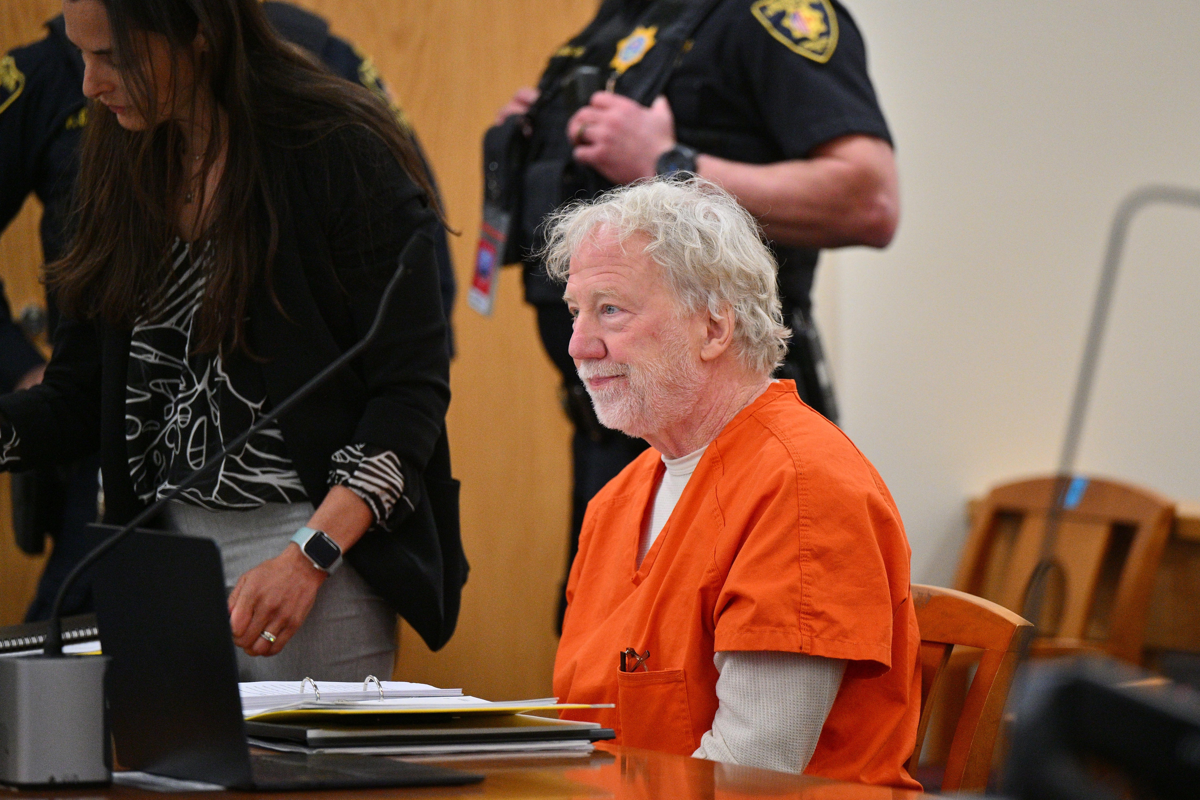 Tim Busfield was indicted on child sex abuse. Now four women say he abused them<br>