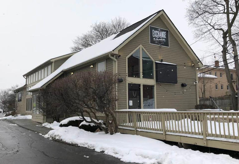 Downtown Rochester sports bar closes after a decade