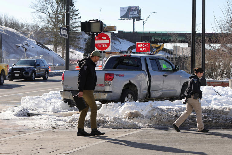 Dartmouth man held on $5,000 bail in fatal New Bedford crash