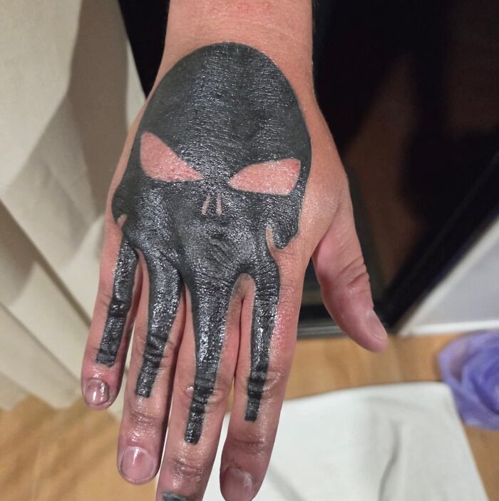 “Can’t Believe Someone Did This On Purpose”: 55 Times People Inked Permanent Mistakes
