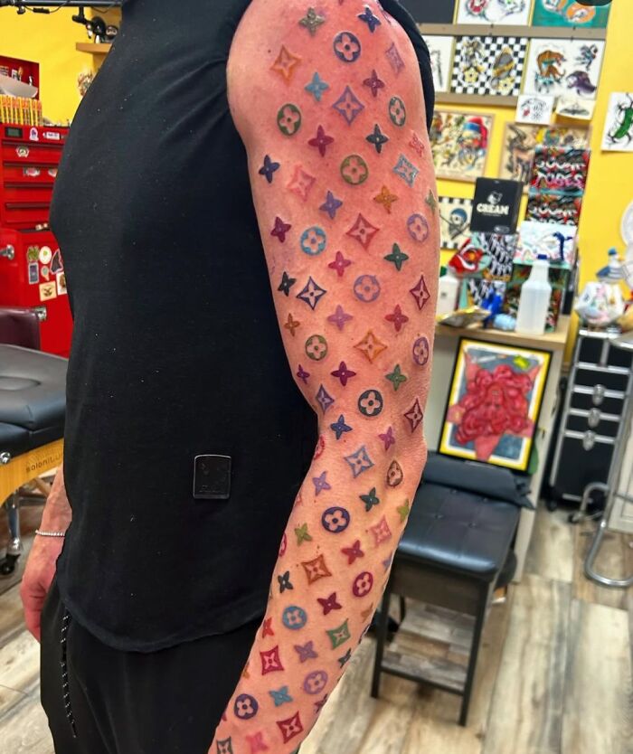 “Can’t Believe Someone Did This On Purpose”: 55 Times People Inked Permanent Mistakes