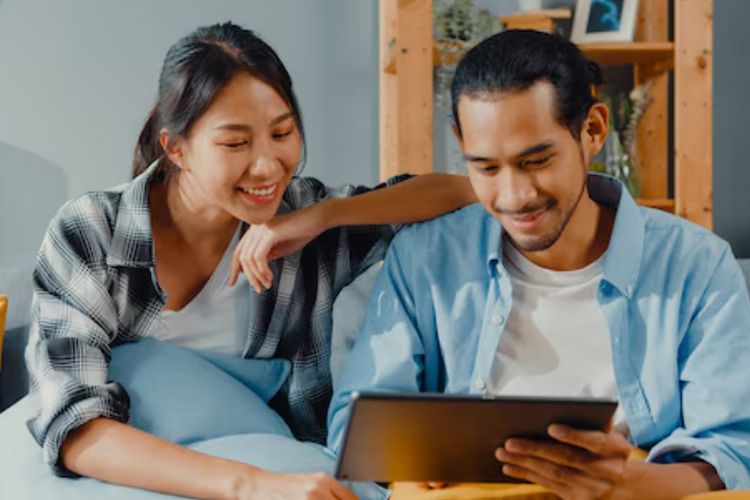 Jika Anda Lebih Sering Nonton YouTube Daripada TV, Ini 9 Ciri Kepribadian Anda