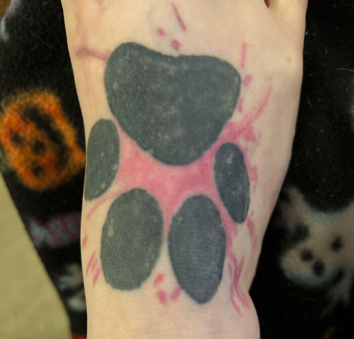 “Can’t Believe Someone Did This On Purpose”: 55 Times People Inked Permanent Mistakes