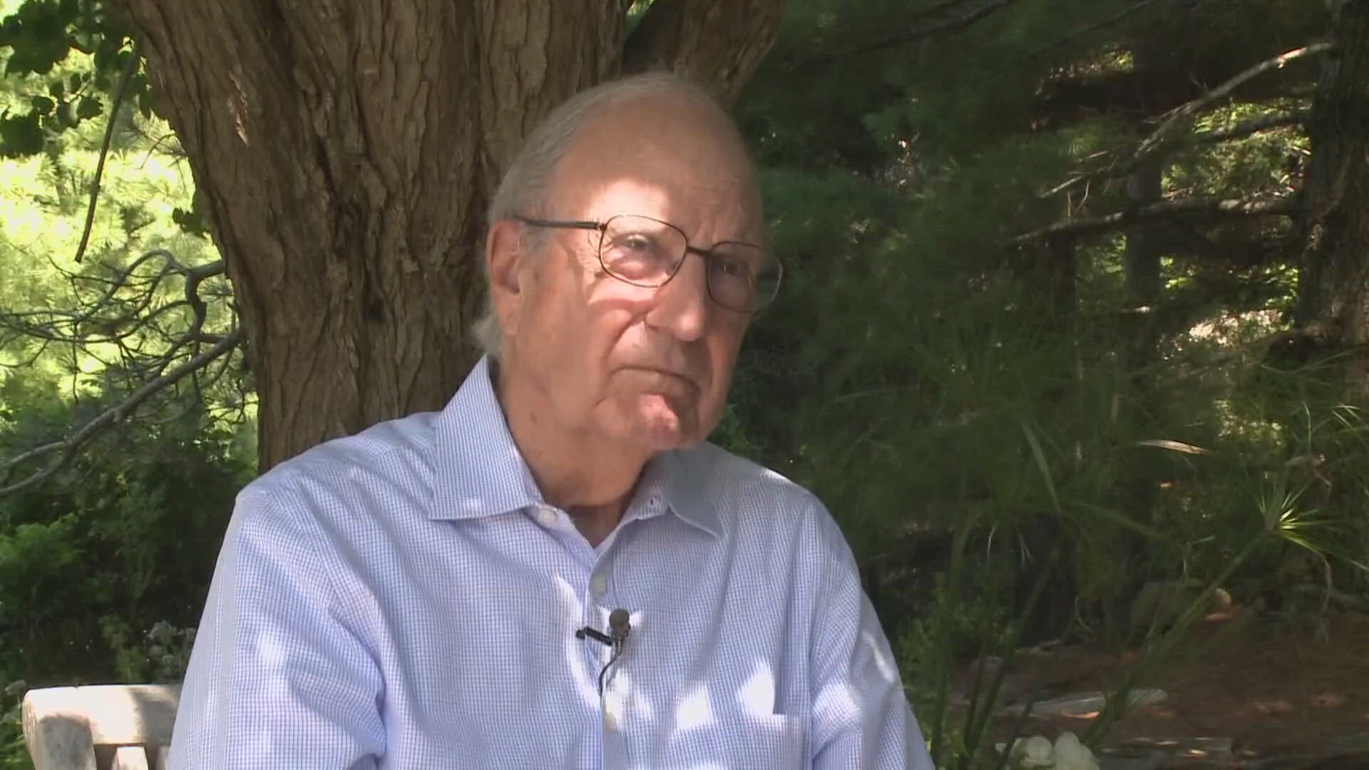 Former Sen. Mitchell steps down from Mitchell Institute
